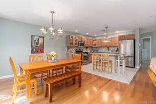 606 Willow Pond Dr, Riverhead, NY 11901 - Photo 14