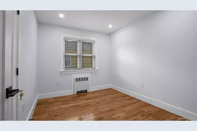 4081 Grace Avenue, Bronx, NY 10466 - Photo 14