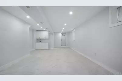 4081 Grace Avenue, Bronx, NY 10466 - Photo 16