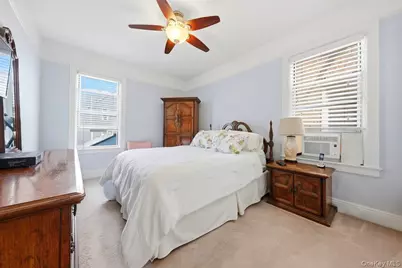 333 E 238th Street, Bronx, NY 10470 - Photo 12