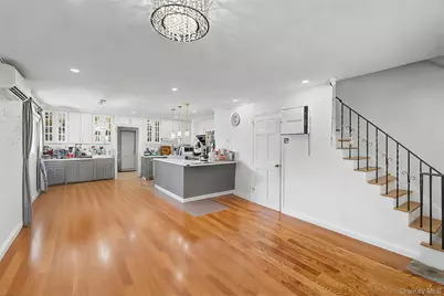 5310 206th Street, Oakland Gardens, NY 11364 - Photo 6