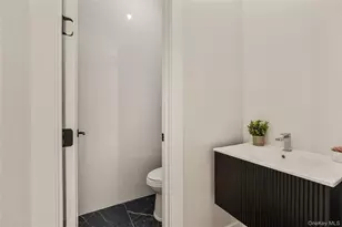 17 Lazer Ct, Spring Valley, NY 10977 - Photo 12