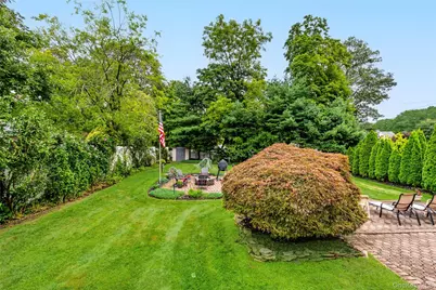 67 Broadway, Smithtown, NY 11787 - Photo 12