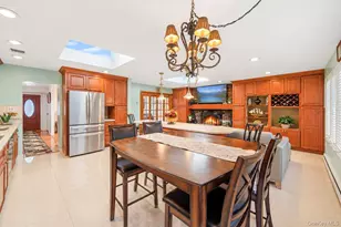 23 Pimlico Dr, Commack, NY 11725 - Photo 10