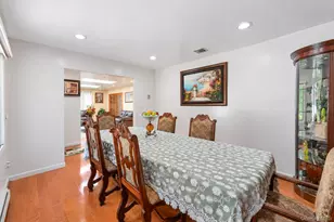 23 Pimlico Dr, Commack, NY 11725 - Photo 20