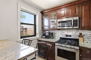 160-26 17th Ave, Whitestone, NY 11357 - Photo 6