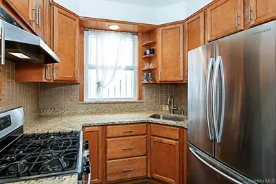 25-30 36th Avenue, Astoria, NY 11106 - Photo 10