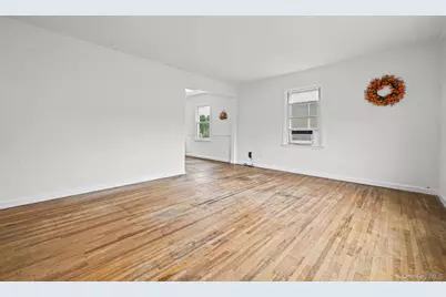 32 Brenner Avenue, Bethpage, NY 11714 - Photo 2
