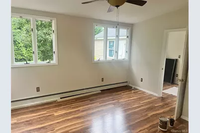 7 W Elm, Islip, NY 11751 - Photo 6