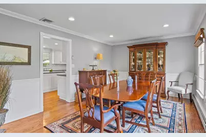 17 Lemark Court, East Setauket, NY 11733 - Photo 8