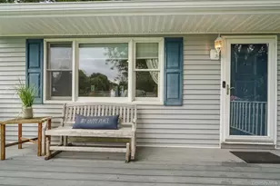 23 Westview Dr, Poughkeepsie, NY 12603 - Photo 2