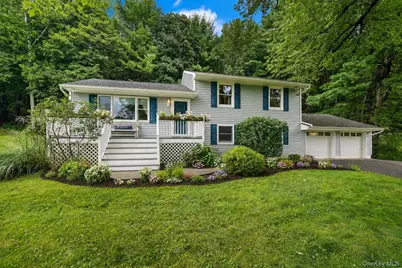 23 Westview Drive, Poughkeepsie, NY 12603 - Photo 1