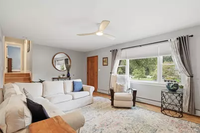 23 Westview Drive, Poughkeepsie, NY 12603 - Photo 4