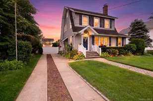 579 Dacosta Ave, Oceanside, NY 11572 - Photo 22