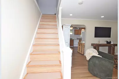 101 Phyllis Drive, Lindenhurst, NY 11757 - Photo 24