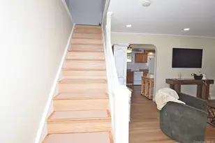 101 Phyllis Dr, Lindenhurst, NY 11757 - Photo 24