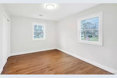 339 Avenue B, Ronkonkoma, NY 11779 - Photo 14