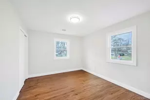 339 Avenue B, Ronkonkoma, NY 11779 - Photo 14
