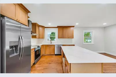 339 Avenue B, Ronkonkoma, NY 11779 - Photo 6