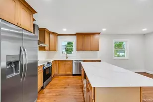 339 Avenue B, Ronkonkoma, NY 11779 - Photo 6