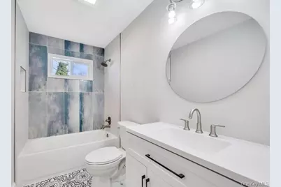 339 Avenue B, Ronkonkoma, NY 11779 - Photo 8