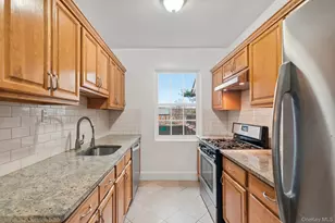 5461 Sylvan Ave, Bronx, NY 10471 - Photo 8