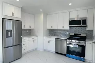 11 Wood St, Lynbrook, NY 11563 - Photo 14