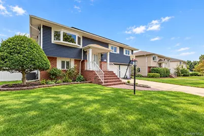 1020 Wood Park Drive, Baldwin, NY 11510 - Photo 4