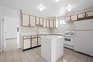 78-05 83rd St, Glendale, NY 11385 - Photo 20