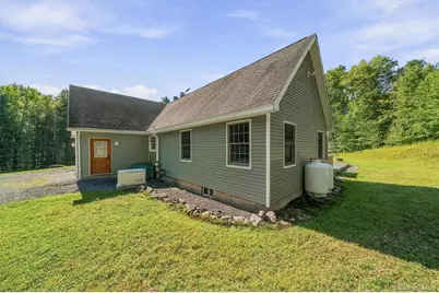 705 Swamp Pond Rd, Narrowsburg, NY 12764 - Photo 40