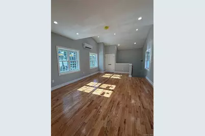 118-11 E Lakeview Blvd, Queens Village, NY 11434 - Photo 2