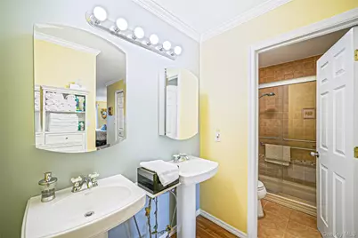 704 Fenway Road, Saint James, NY 11780 - Photo 18