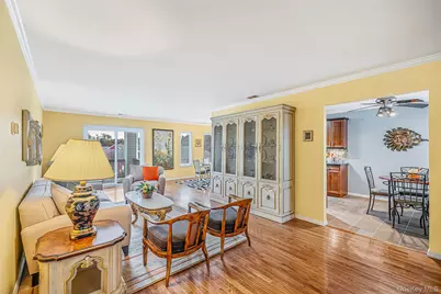 704 Fenway Road, Saint James, NY 11780 - Photo 4