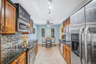 704 Fenway Rd, Saint James, NY 11780 - Photo 10