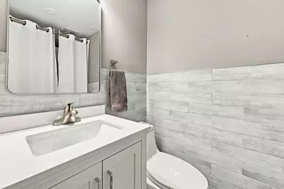39 Harriet Lane, Huntington, NY 11743 - Photo 10