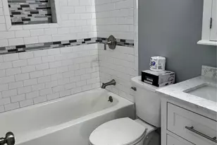 18 Redwood Ct, Coram, NY 11727 - Photo 6