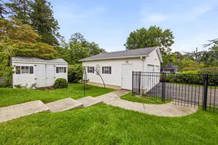 70 N Serven St, Pearl River, NY 10965 - Photo 32