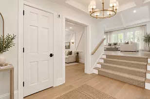 29 Randy Ln, Plainview, NY 11803 - Photo 6
