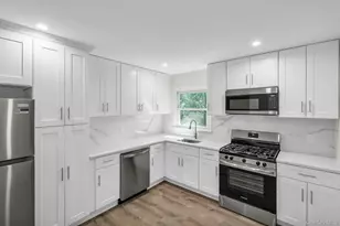 7 Anchorage Rd, Port Washington, NY 11050 - Photo 8