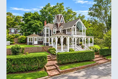 13 Spring Garden Avenue, Shelter Island Heights, NY 11965 - Photo 2