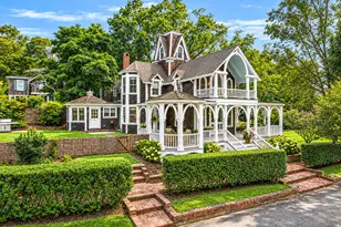 13 Spring Garden Ave, Shelter Island Heights, NY 11965 - Photo 2