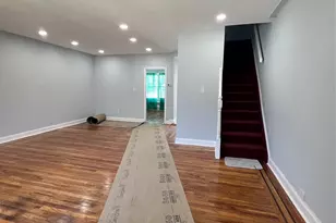 113-21 204th St, Jamaica, NY 11412 - Photo 4