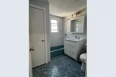 113-21 204th Street, Jamaica, NY 11412 - Photo 12