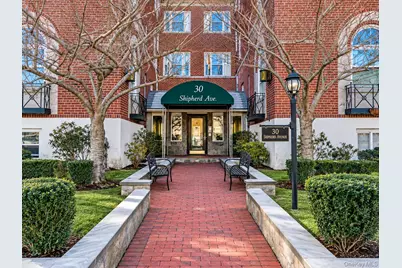 30 Shipherd Avenue #9B, Lynbrook, NY 11563 - Photo 2