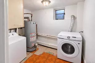 72 Mohawk Rd, Yonkers, NY 10710 - Photo 36