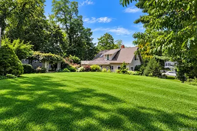 15 Main Street, East Setauket, NY 11733 - Photo 36