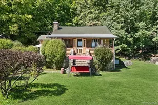 149 Tanglewylde Rd, Lake Peekskill, NY 10537 - Photo 2