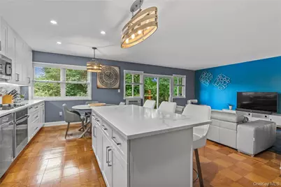 73 Lorraine Terrace #325, Mount Vernon, NY 10553 - Photo 10