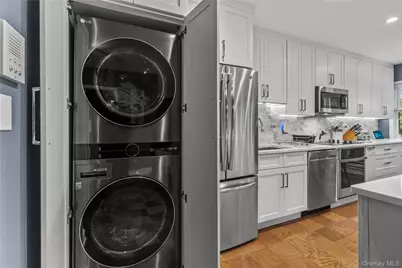 73 Lorraine Terrace #325, Mount Vernon, NY 10553 - Photo 4
