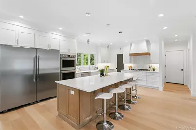 1438 Dewey Avenue, North Bellmore, NY 11710 - Photo 16